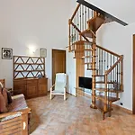 Cozy Tuscan Getaway Le Vedute
